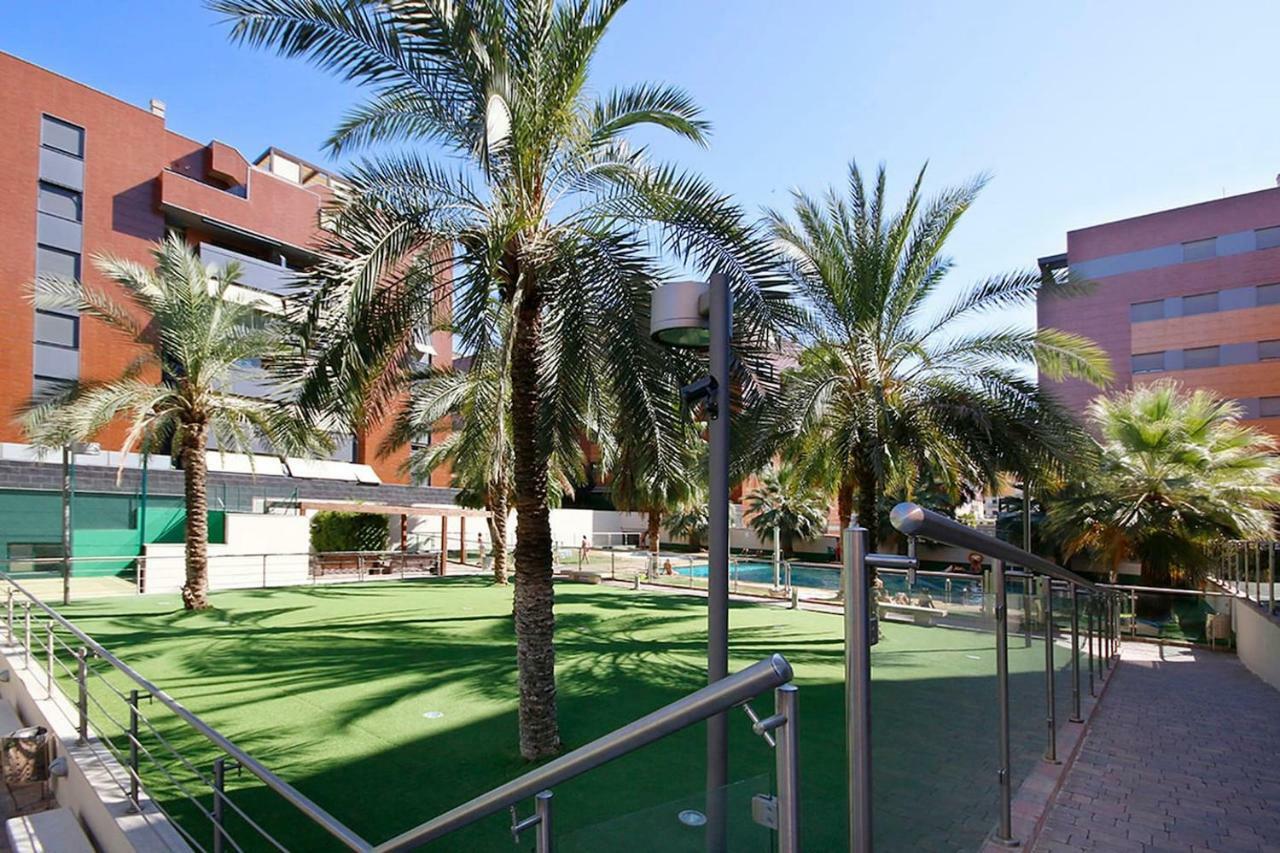 Apartamento Forum-Ciencias Con Piscina, Gym & Parking Гранада Экстерьер фото