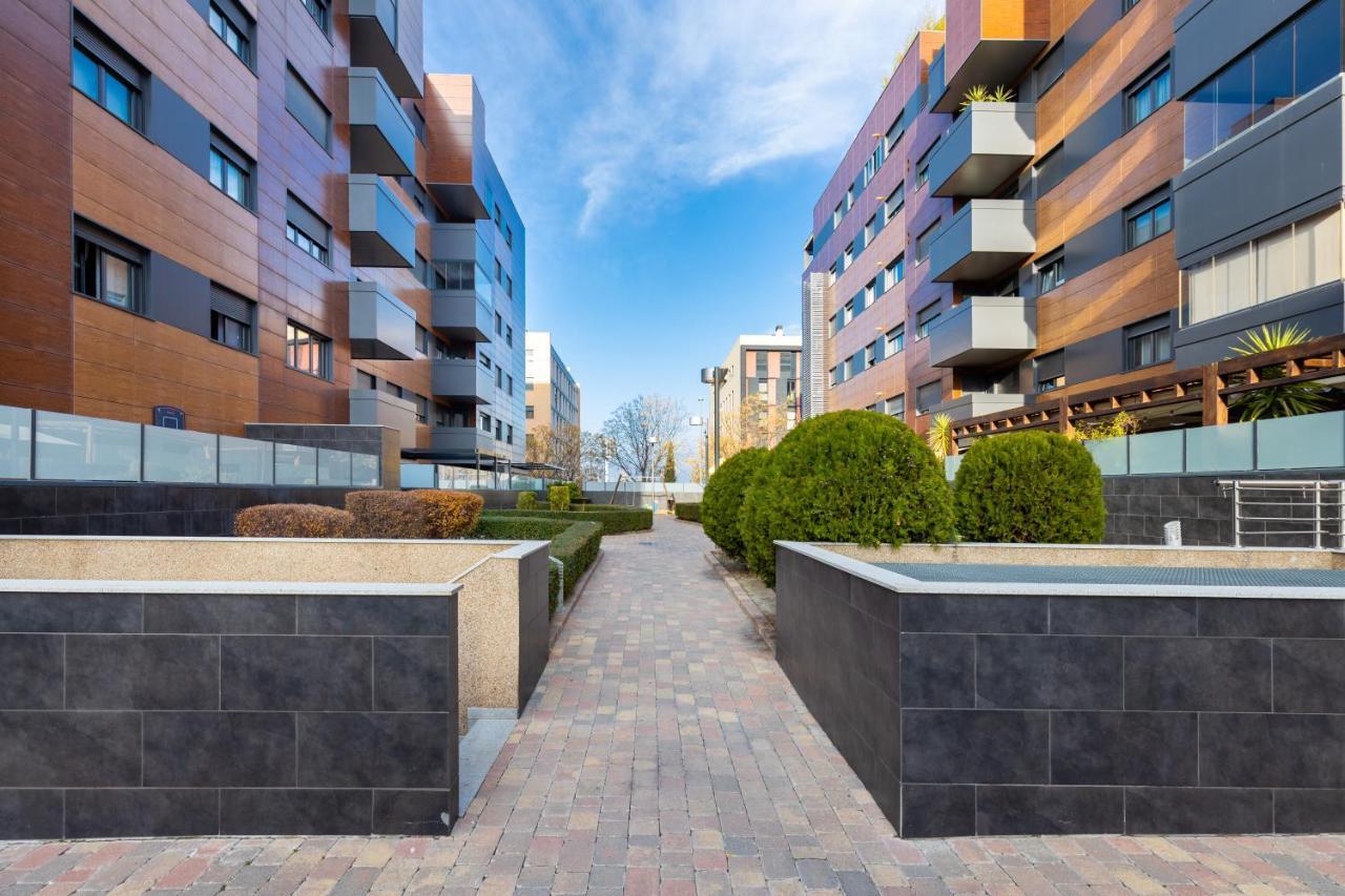 Apartamento Forum-Ciencias Con Piscina, Gym & Parking Гранада Экстерьер фото